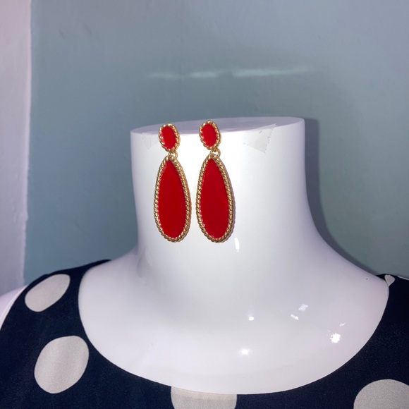 J Crew Dress with Belt and Earrings 2 - Picture 4 of 6